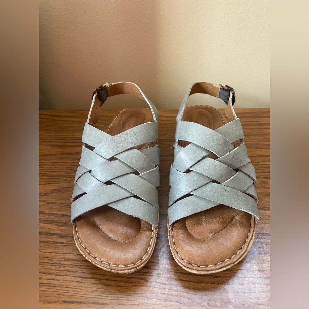 Born Women's Laila Woven Straps Leather Sandal Size 7 NWOB - Picture 2 of 11